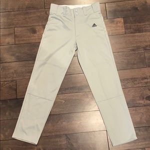 Adidas youth medium baseball pant.